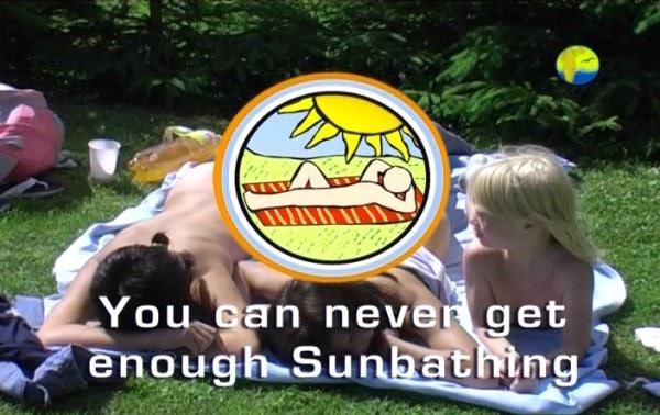 You can never get enough sunbathing - Naturist freedom family nudism video [720×489 | 01:04:28 | 3.01 GB]