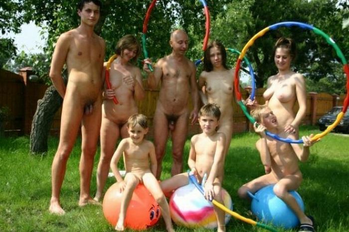 Married nudist couple outdoors photo gallery